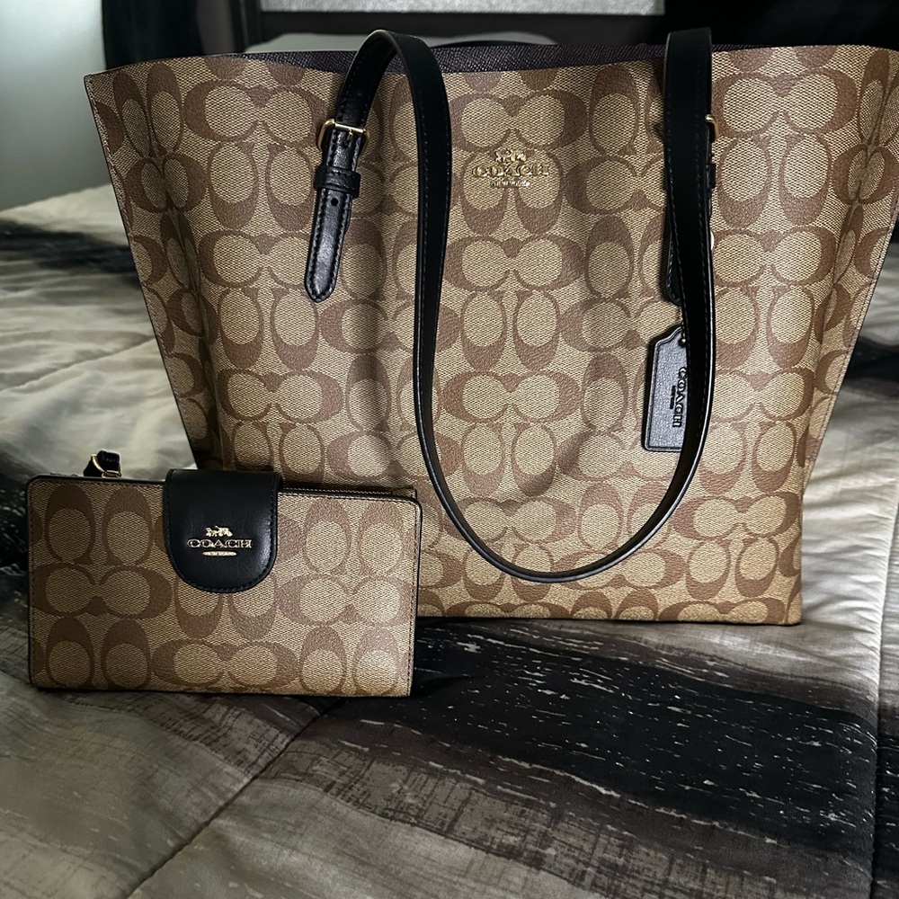 Coach Tote Bag and Phone Wallet (NEW)